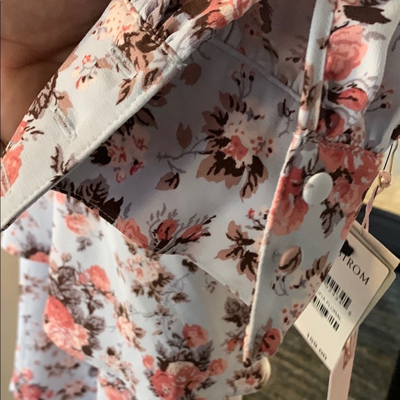 Floral Print V-Neck Dress - Picture 5 of 10